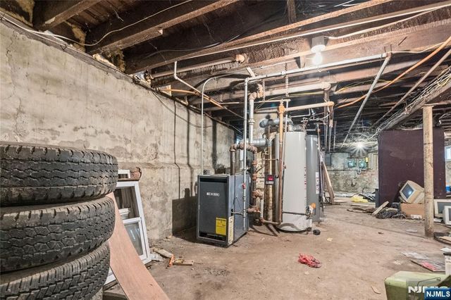 1063 Bond Street, Elizabeth, NJ 07201