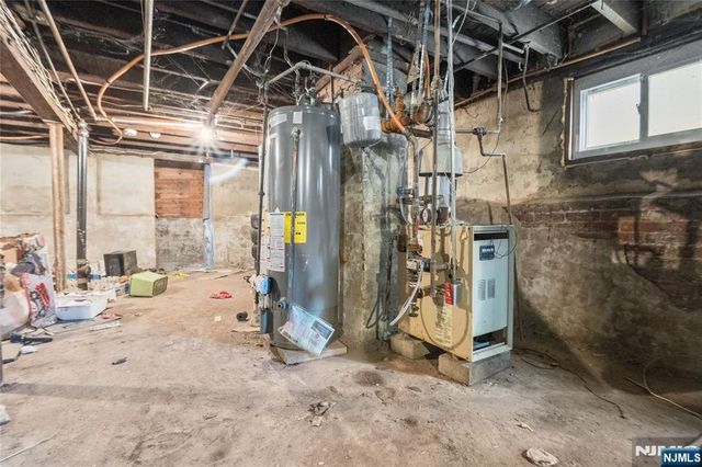 1063 Bond Street, Elizabeth, NJ 07201