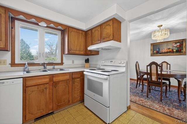 300 Catherine Street, Clay, NY 13212