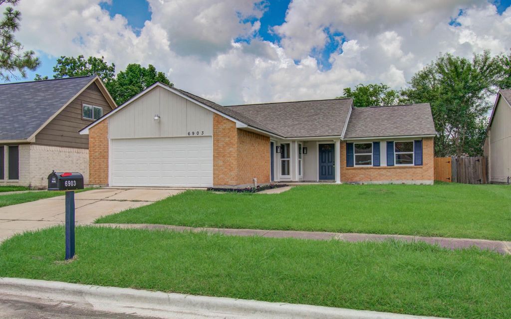 6903 Blue Ridge Drive, Richmond, TX 77469