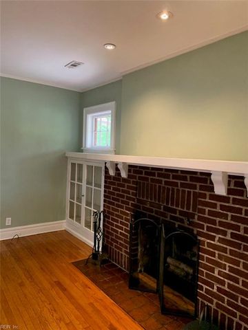 1118 Jamestown CRES, Norfolk, VA 23508