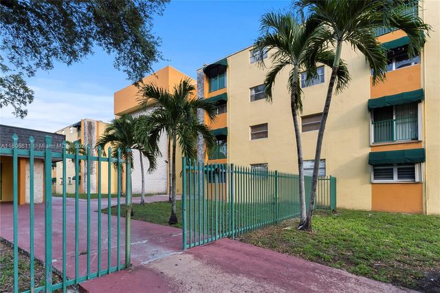 666 W 81st St 226, Hialeah, FL 33014