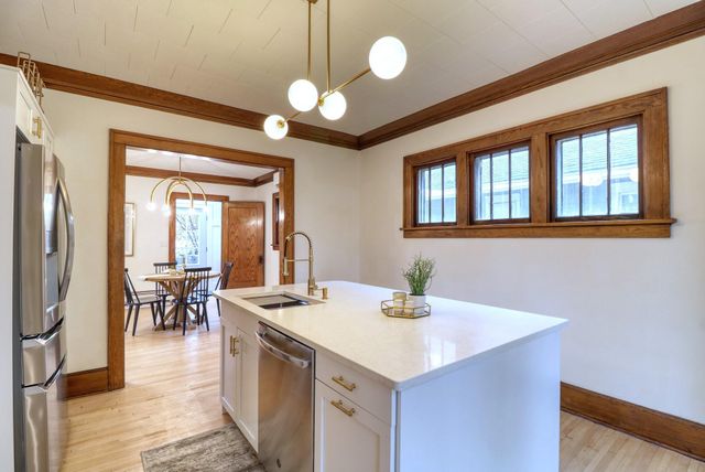 919 4th Street N, Fargo, ND 58102