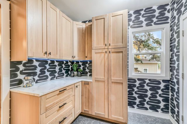 919 4th Street N, Fargo, ND 58102