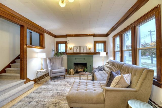 919 4th Street N, Fargo, ND 58102