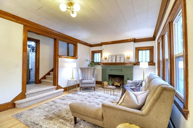 919 4th Street N, Fargo, ND 58102