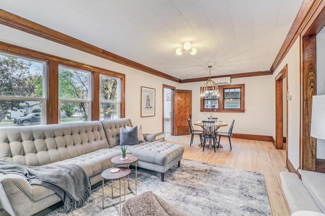 919 4th Street N, Fargo, ND 58102