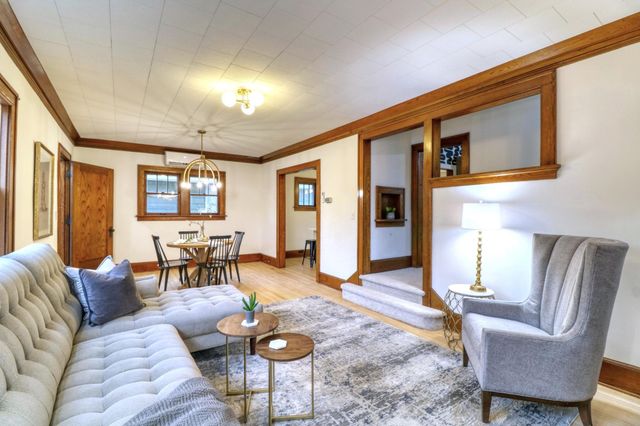 919 4th Street N, Fargo, ND 58102