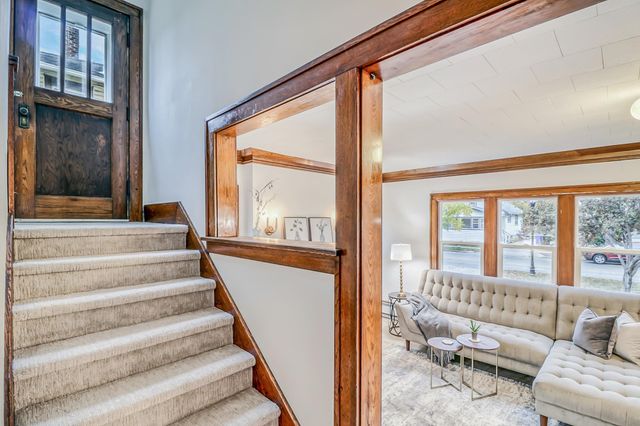 919 4th Street N, Fargo, ND 58102