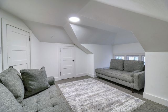919 4th Street N, Fargo, ND 58102