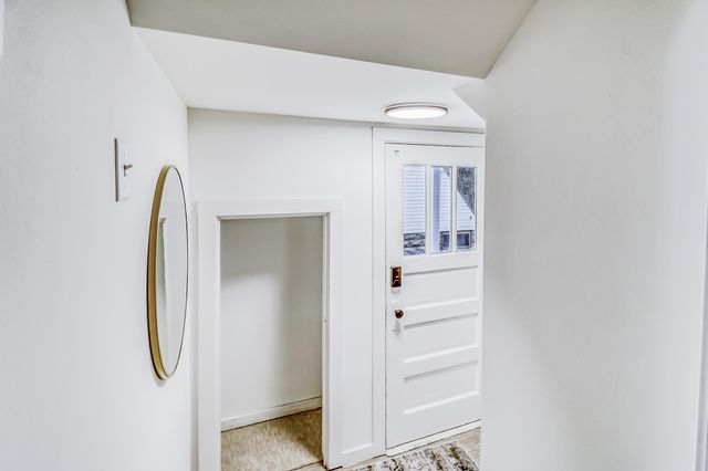 919 4th Street N, Fargo, ND 58102