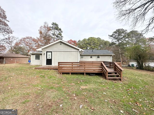 464 Stonewood Drive, Stone Mountain, GA 30087