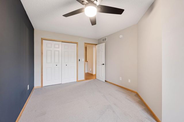 13860 52nd Avenue N, Plymouth, MN 55446