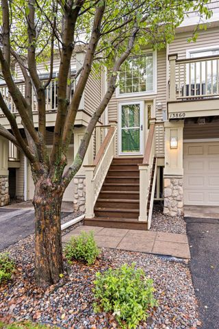 13860 52nd Avenue N, Plymouth, MN 55446