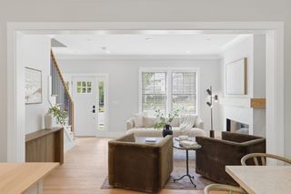 36 Loomis 302, Bedford, MA 01730