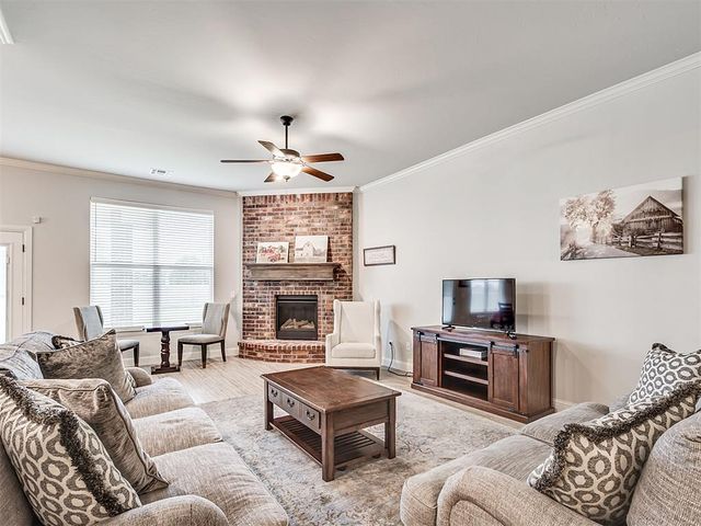 2909 Bens Circle, Yukon, OK 73099