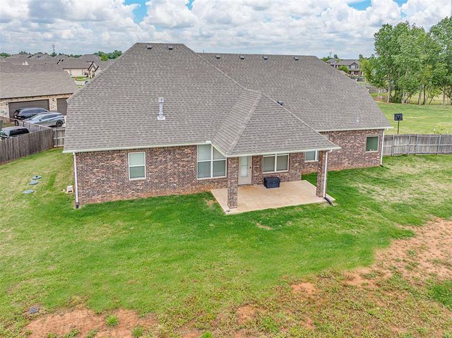 2909 Bens Circle, Yukon, OK 73099
