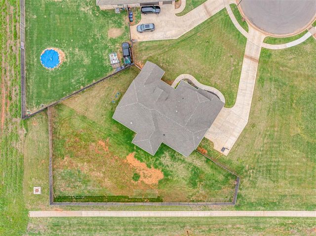 2909 Bens Circle, Yukon, OK 73099