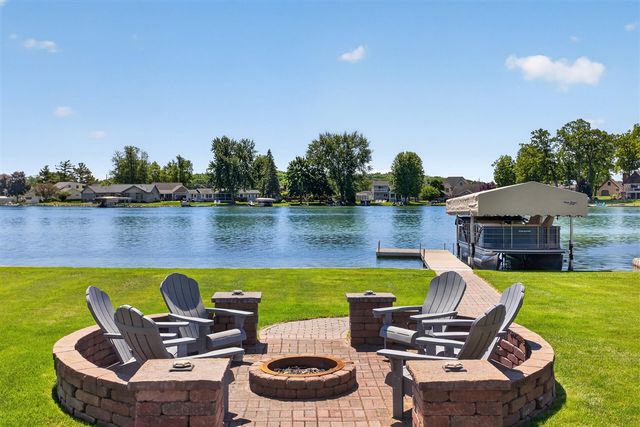 260 Pine Hill Lake Drive, Horton, MI 49246