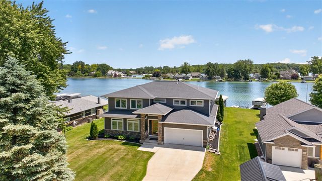 260 Pine Hill Lake Drive, Horton, MI 49246
