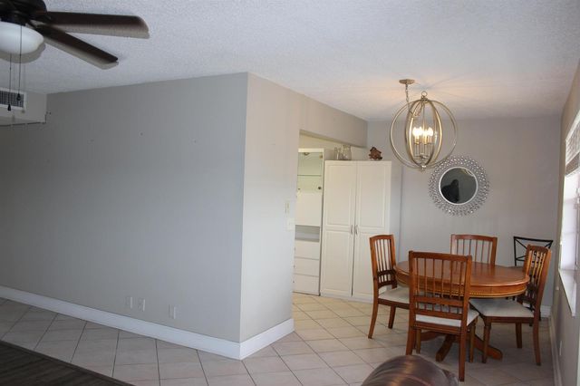35 SOMERSET B 35, West Palm Beach, FL 33417