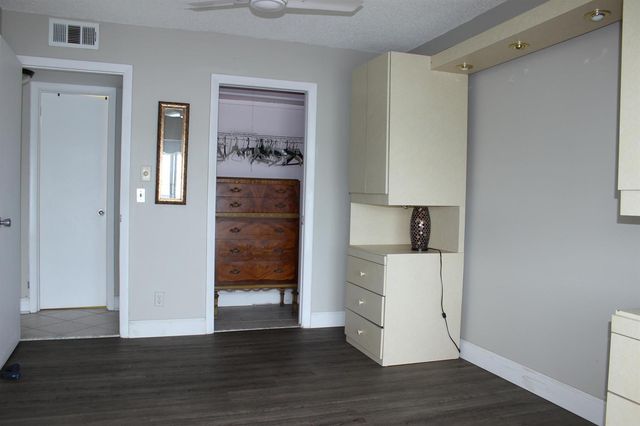 35 SOMERSET B 35, West Palm Beach, FL 33417