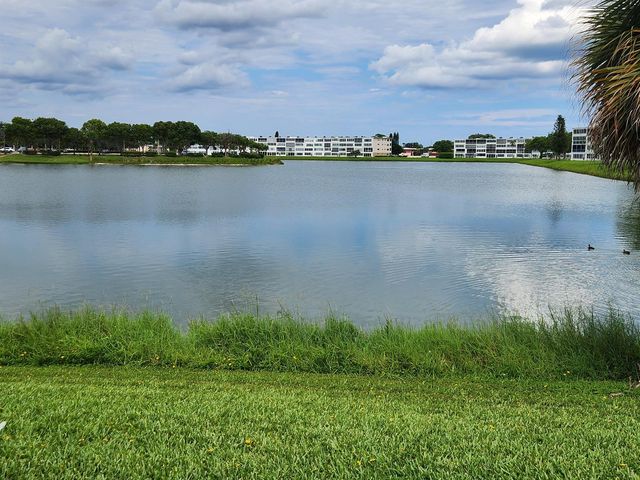 35 SOMERSET B 35, West Palm Beach, FL 33417