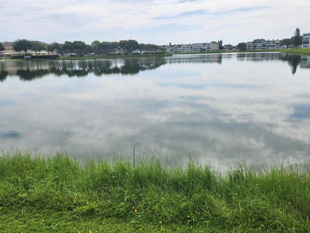 35 SOMERSET B 35, West Palm Beach, FL 33417