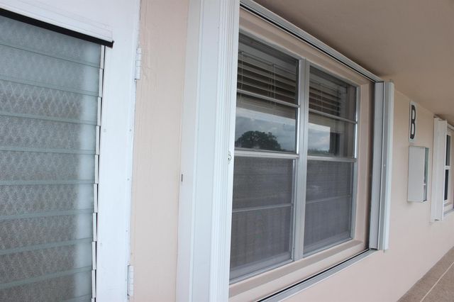 35 SOMERSET B 35, West Palm Beach, FL 33417