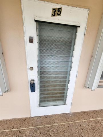 35 SOMERSET B 35, West Palm Beach, FL 33417