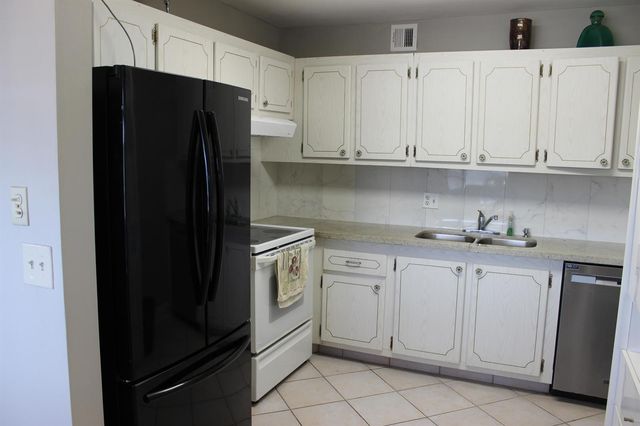 35 SOMERSET B 35, West Palm Beach, FL 33417