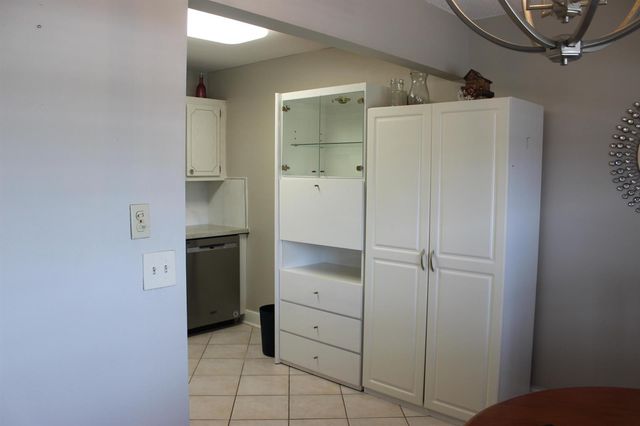35 SOMERSET B 35, West Palm Beach, FL 33417