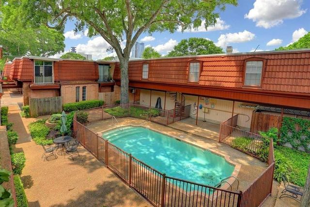 3401 Timmons Lane 26, Houston, TX 77027