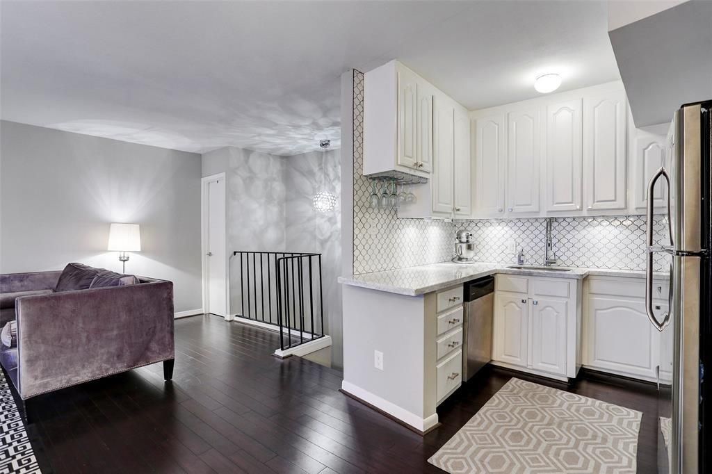 3401 Timmons Lane 26, Houston, TX 77027