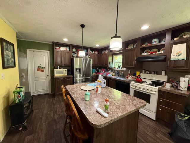 2508 Amos Ridge Road, Frenchburg, KY 40322