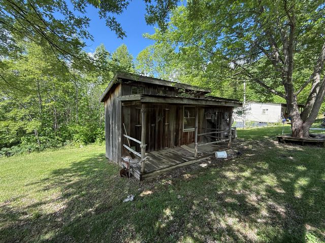2508 Amos Ridge Road, Frenchburg, KY 40322