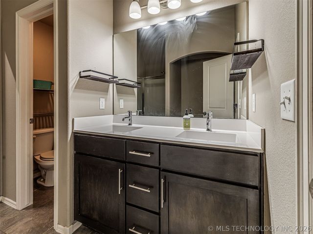 13605 S Owasso Avenue, Glenpool, OK 74033