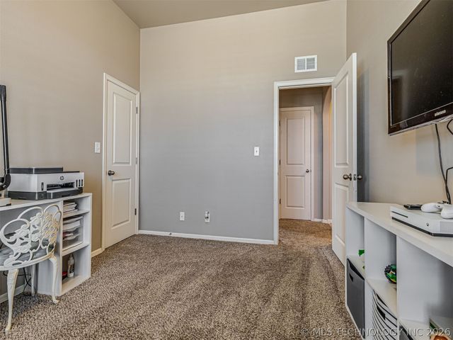 13605 S Owasso Avenue, Glenpool, OK 74033