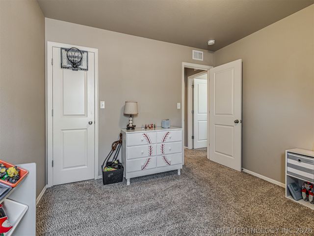 13605 S Owasso Avenue, Glenpool, OK 74033