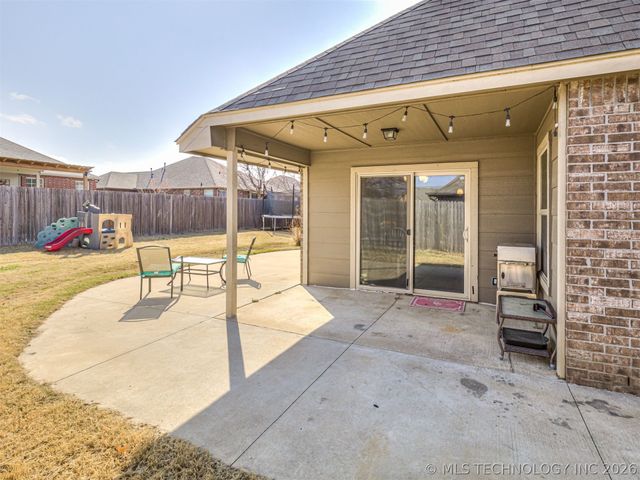 13605 S Owasso Avenue, Glenpool, OK 74033