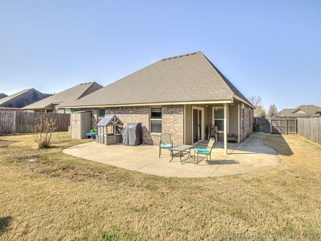13605 S Owasso Avenue, Glenpool, OK 74033