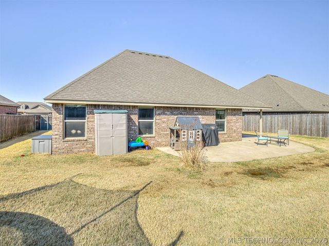 13605 S Owasso Avenue, Glenpool, OK 74033
