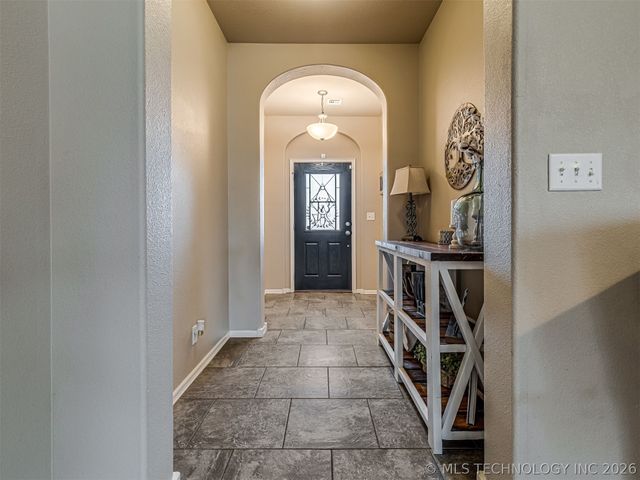 13605 S Owasso Avenue, Glenpool, OK 74033