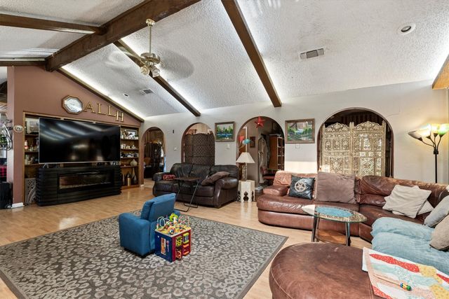 442 High View Drive, Denison, TX 75020