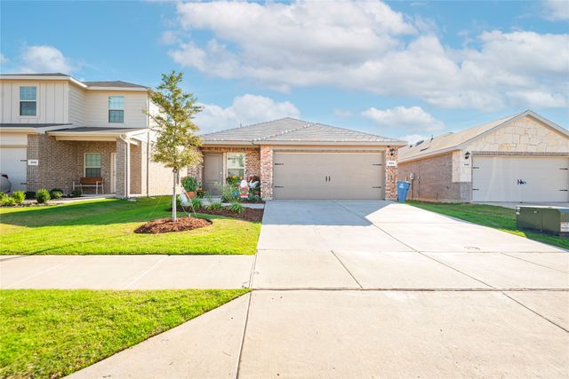 904 Corral Street, Royse City, TX 75189