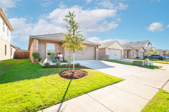 904 Corral Street, Royse City, TX 75189