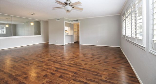 6433 Bayou Glen 6433, Houston, TX 77057