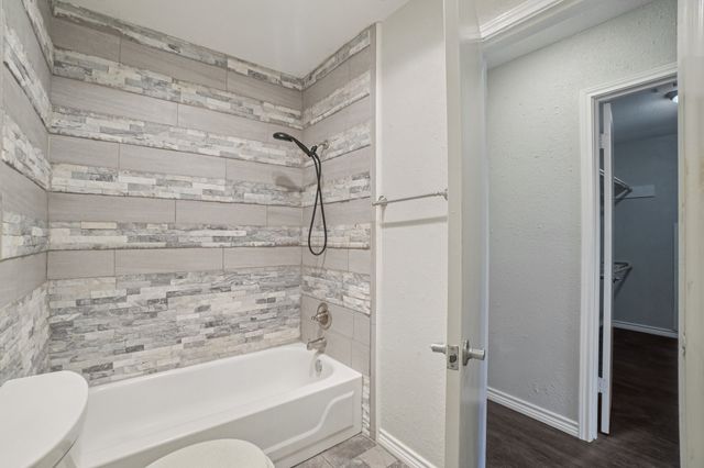 1105 Parkhill Avenue, Saginaw, TX 76179