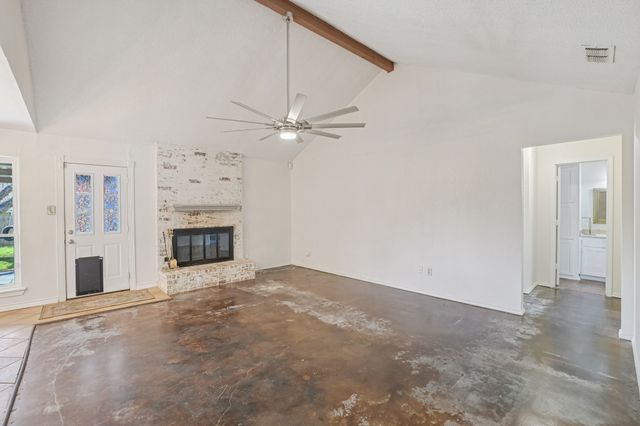 1105 Parkhill Avenue, Saginaw, TX 76179