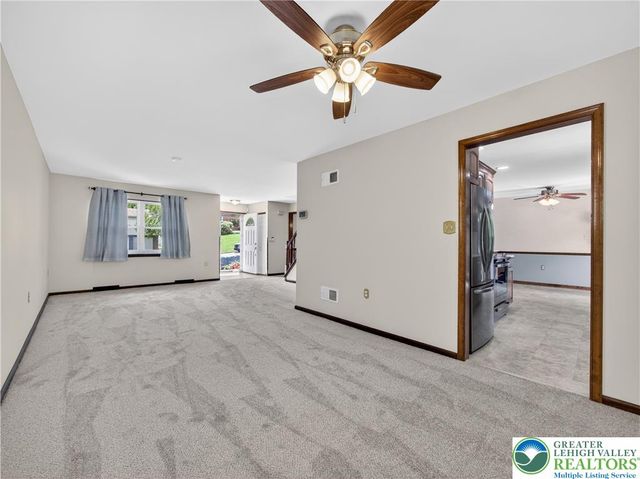 1921 Latta Street, South Whitehall Twp, PA 18104